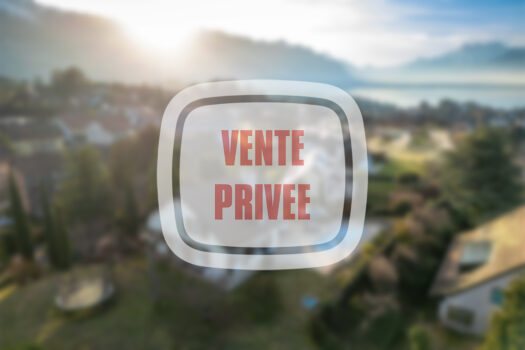 Superbe 4 pièces et demi avec jardin au rez-de-chaussée d'un immeuble neuf avec très belle vue sur les environs situé à La Tour-de-Peilz dans le canton de Vaud.